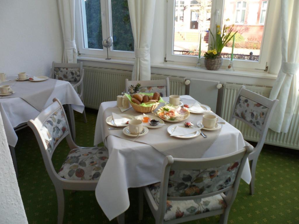 Hotel Schloonsee Garni Seebad Bansin Buitenkant foto