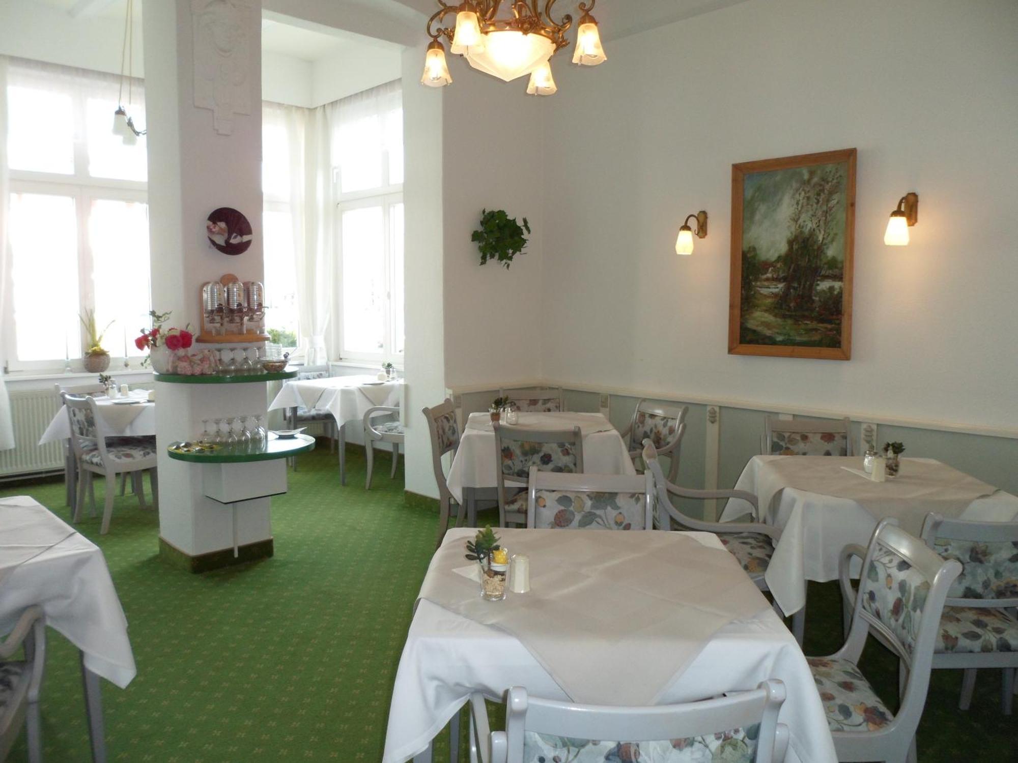 Hotel Schloonsee Garni Seebad Bansin Buitenkant foto